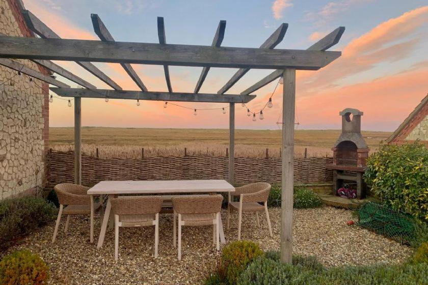 Marsh Retreat Villa Brancaster Exterior photo